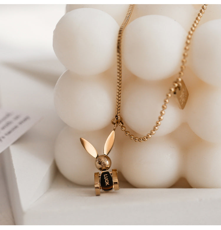 Colorless Gold Rabbit Necklace for Women Summer Light Luxury Pendant Necklace with Simple Design