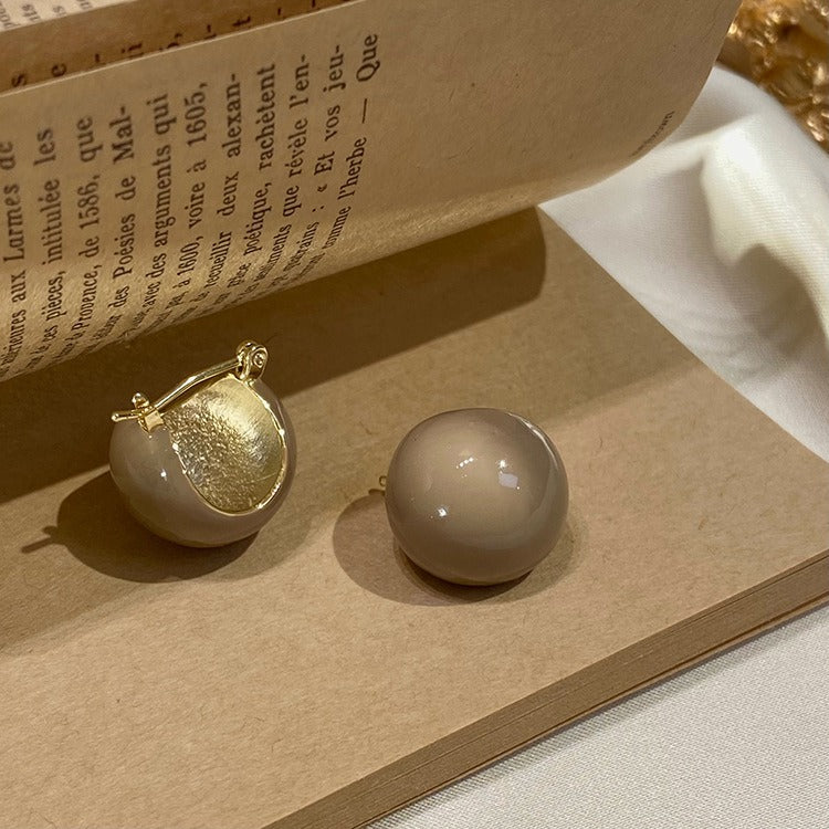 Retro temperament niche design earrings for women spring and summer light luxury high-end new trendy ear jewelry