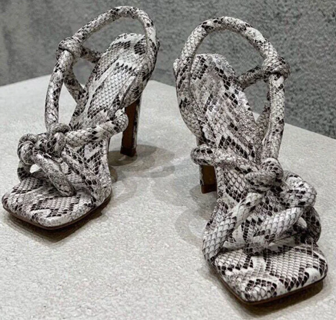 Summer Fashion Serpentine Pattern Sexy Sandals  Designer Brown Retro Open Toe Comfort Thin High Heel T Stage Paty Women Sandal