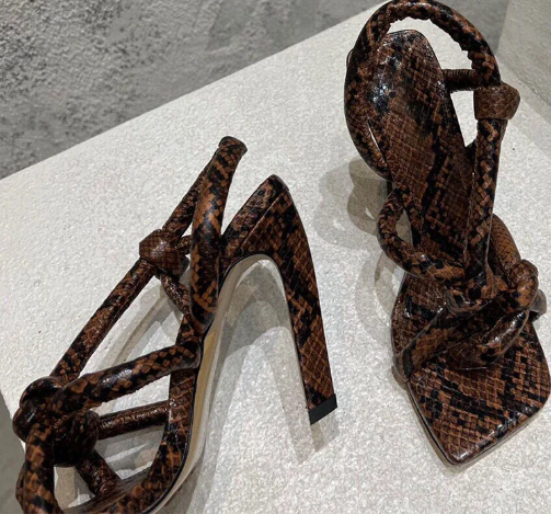 Summer Fashion Serpentine Pattern Sexy Sandals  Designer Brown Retro Open Toe Comfort Thin High Heel T Stage Paty Women Sandal